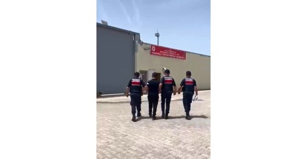 12 yıl cezalı firari kovalamaca sonucu ormanda yakalandı