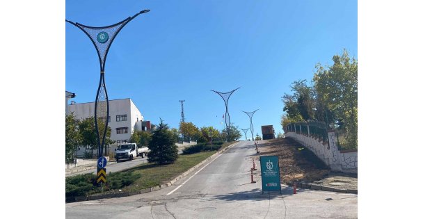 17 Ağustos Bulvarında Kaldırım Yenileme ve Otopark Yapılıyor