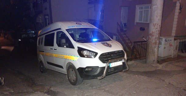 17 yaşındaki çocuk babasını tabancayla vurdu