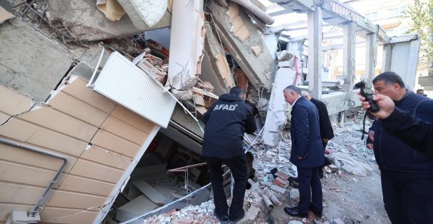 300 metre yarıçapındaki tüm binalarda ve zeminde detaylı ölçümler yapılıyor