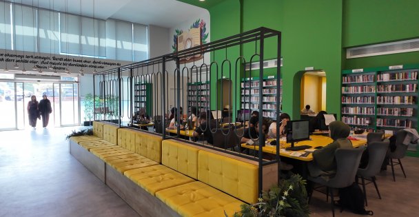 7/24 hizmete gençlerden tam not