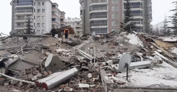 AFAD: '3 bin 432 vatandaşımız hayatını kaybetmiş; 21 bin 103 vatandaşımız yaralanmıştır”