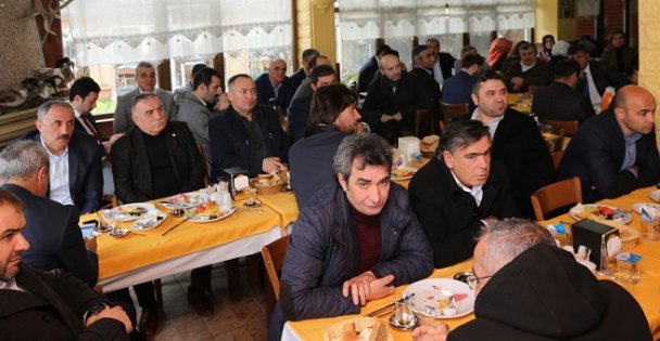 AK Parti Çayırova Tek Yumruk