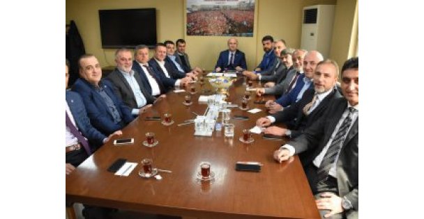 Ak Parti de Referandum zirvesi