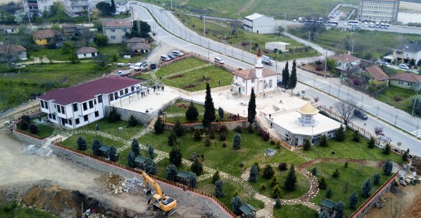 Akse Semt Meydanı'nı Hizmete Açılıyor