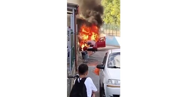 Alev alev yanan otomobilde patlama