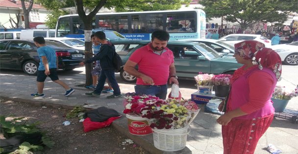 ANNELERİMİZİN EN MUTLU GÜNÜ!