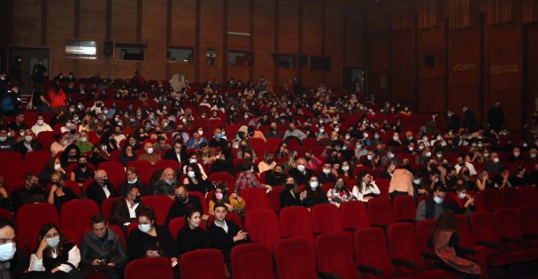 'Aradığın Seni Arayandır'' oyunu çok beğenildi