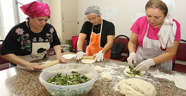 ASIRLIK LEZZETLER KOMEK MUTFAGINDA