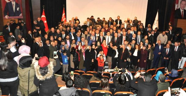 Azeri, Bıyık'a destek istedi