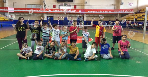 Badminton şampiyonları hazırlanıyor