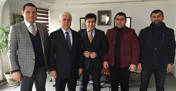 Bahçeli'ye dörtlükler gönderiyor!