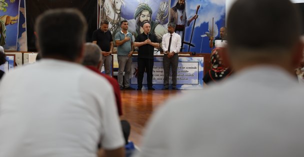 Başkan Bıyık, canlarla aşurede buluştu