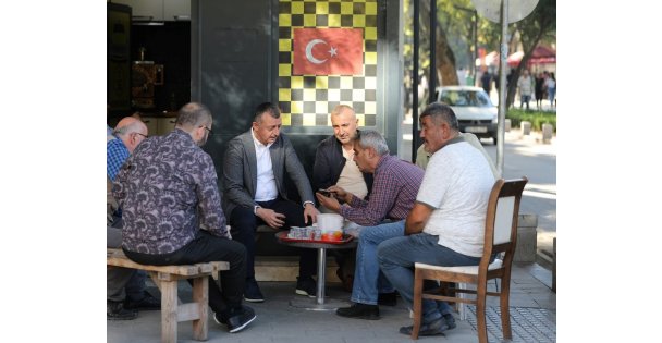 Başkan Büyükakın ile Atakan Taksi Esnafının Keyifli Sohbeti