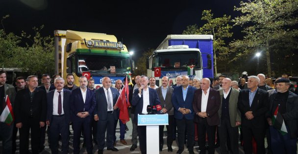 Başkan Büyükakın uğurladı; Büyükşehir'in ilk yardım tırları Gazze'ye yola çıktı