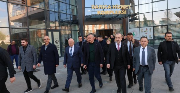 Başkan Büyükakın, yılın son günü de Darıca'daydı