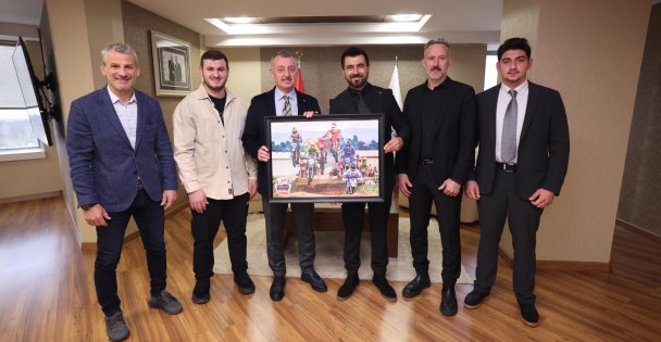 Başkan Büyükakın'a STK'lardan teşekkür