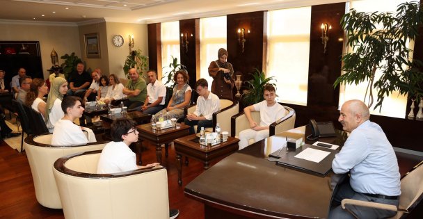 Başkan Büyükgöz LGS Birincilerini Ağırladı