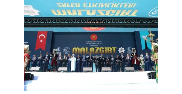 Başkan Büyükgöz, Malazgirt Zaferi'nin 954. Yıl Dönümü Kutlamalarına Katıldı