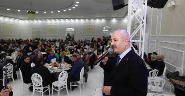 Başkan Büyükgöz mesai  arkadaşlarını iftarda ağırladı