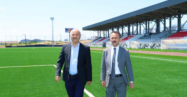 Başkan Büyükgöz Vali Aktaş'a projelerini yerinde tanıttı