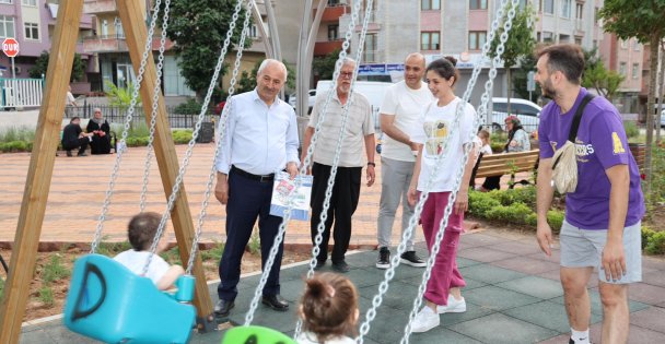 Başkan Büyükgöz Yeni Yapılan Parkı İnceledi