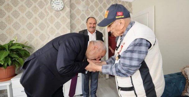 Başkan Büyükgöz'den Gebzeli Gazilere Ziyaretler