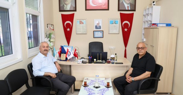 Başkan Büyükgöz'den Mahalle Muhtarlarına Ziyaret