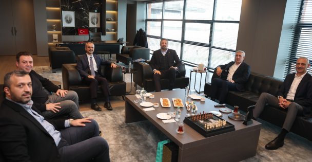 Başkan Çiftçi'den, Hidayet Türkoğlu'na ziyaret