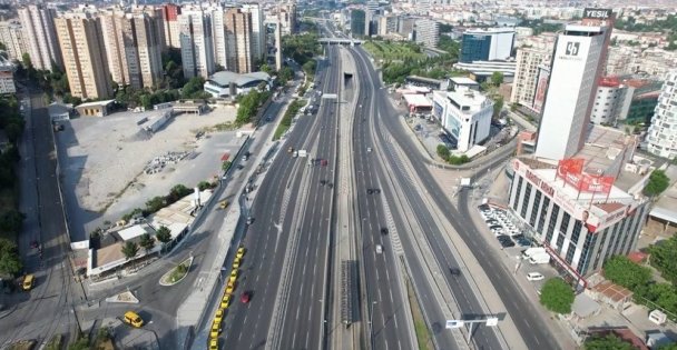 Bayramın ikinci gününde yollar boş kaldı
