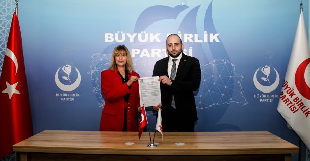 BBP Körfez Kadın Kolları Başkanı Kayraldağ, Aday Adaylığı İçin İstifa Etti