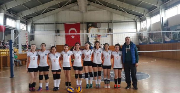 Bilge Koleji ayakta alkışlandı