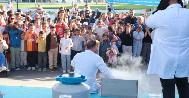 Bilim Şov, 23 Nisan'a renk kattı