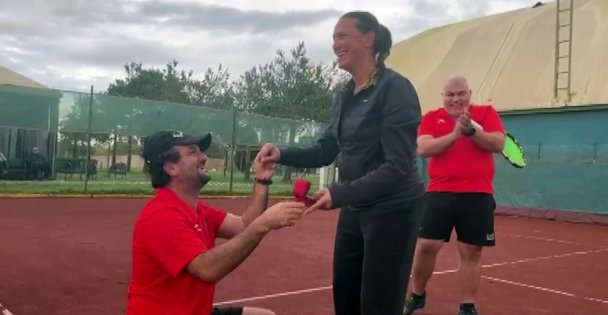 Böyle evlilik teklifi görülmedi: Herkes sakatlandı sandı ama onun planı başkaydı