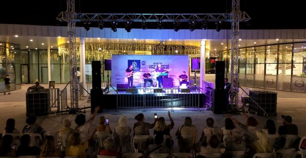 Bu konser Kocaelilileri mest etti