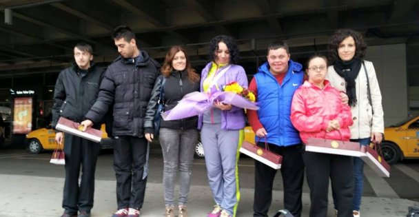 Bu mutluluk her şeye bedel