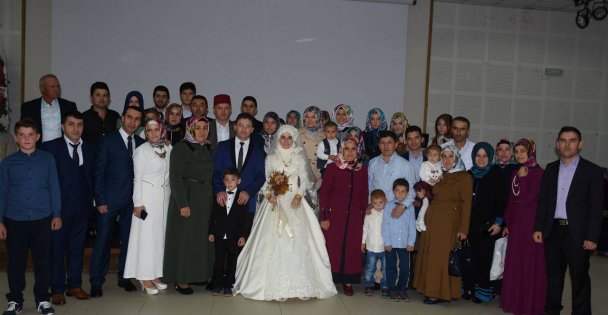 Burak Özkan dünya evine girdi!