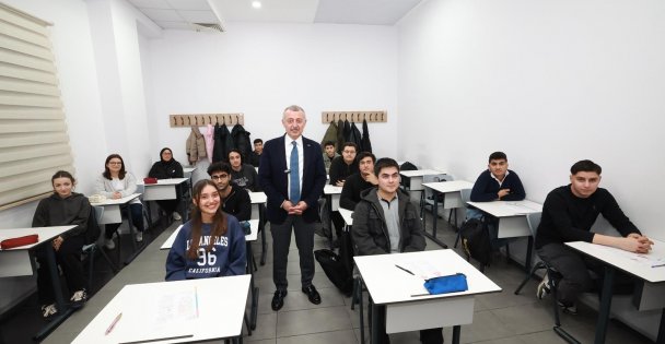 Büyükakın: 'Akademi Liselerde gençlerimizi geleceğe hazırlıyoruz”