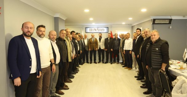 Büyükakın, iş insanları ile buluştu