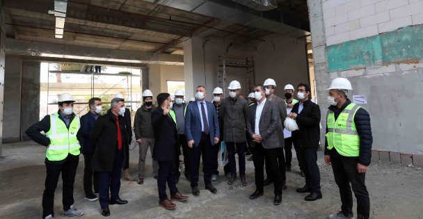 Büyükakın, Kandıra'daki 52 milyon TL'lik  iki yatırımı inceledi