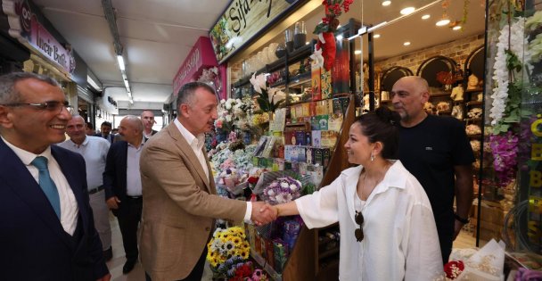 Büyükakın'dan Gebze'de esnaf turu