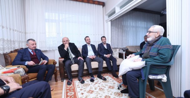 Büyükakın'dan, milli güreşçiye vefa ziyareti