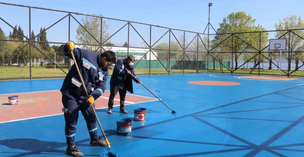Büyükşehir, basketbol sahalarını yeniliyor