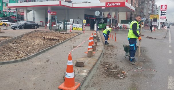 Büyükşehir durmaksızın çalışıyor