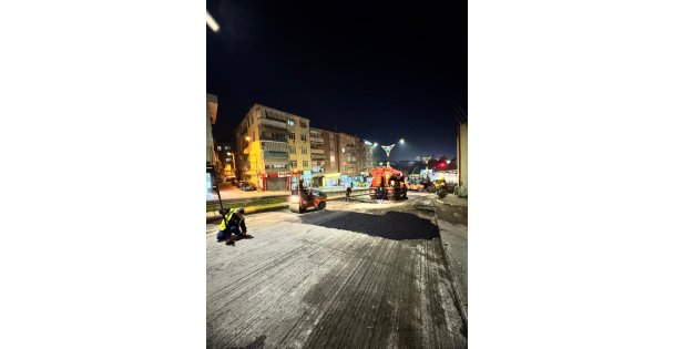 Büyükşehir ekipleri ara vermeden mesaiye devam ediyor