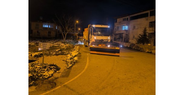 Büyükşehir ekipleri yeni yılda da nöbette