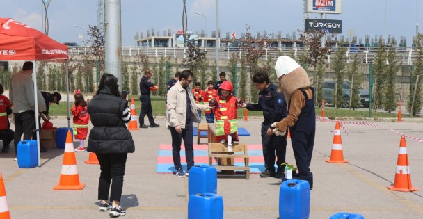 Büyükşehir, geleceğin mühendislerini buluşturdu