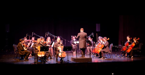 Büyükşehir Oda Orkestrası karlı geceyi sanatla ısıttı