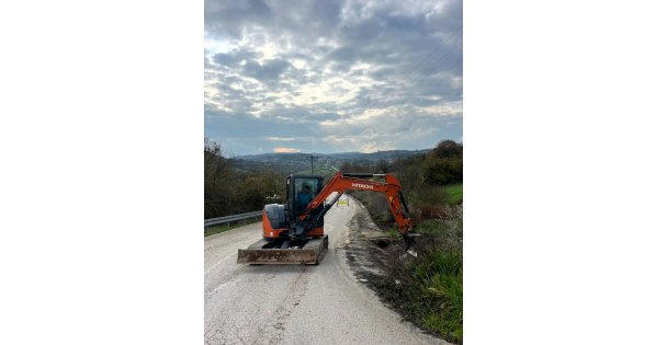 Büyükşehir, V kanal temizliğiyle yolları koruyor