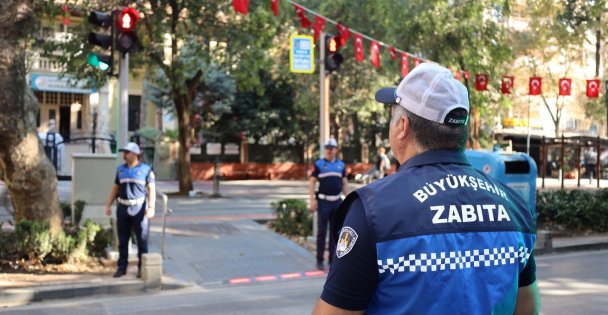 Büyükşehir Zabıtası ile okul yolu daha güvenli